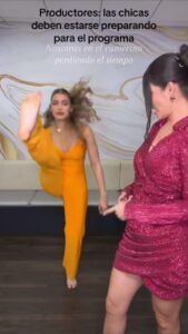 Ana Patricia Gámez Instagram - Ensayando desde ya para los carnavales del próximo año a ver si nos invitan 🤣