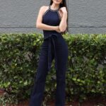 Ana Patricia Gámez Instagram - Denim denim 👖 una de mis piezas favoritas en mis looks de @EnamorandonosUsa 😍 este jumpsuit está disponible en Pre- Orden en www.Beashion.com 📸 @Juanito_visual_ ✨ @BeashionBoutique