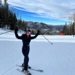 Ana Patricia Gámez Instagram – Día 2 ⛷️ logré bajar una pista azul sin caerme pero me duelen mucho las piernas 🤣 descubrí que mi miedo es a las alturas y a la velocidad 😓 Giulietta hizo sus primeros brincos 😅 Gael pasó a nivel 2 en la escuela y Luis pues que les digo, parece Pro 🤭 
#Aspen ❄️ #Snowmass 🎿