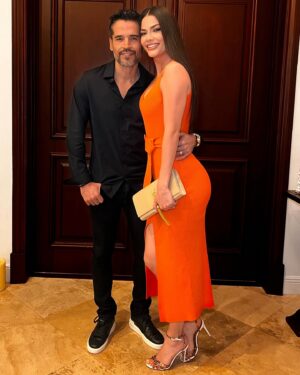 Ana Patricia Gámez Instagram - De cita con mi media naranja 🧡