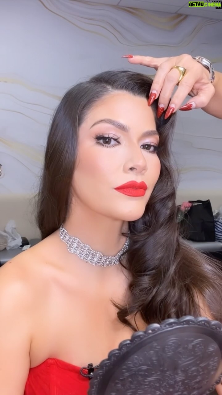 Ana Patricia Gámez Instagram - Red Lady Girl @anapatriciatv 💋
