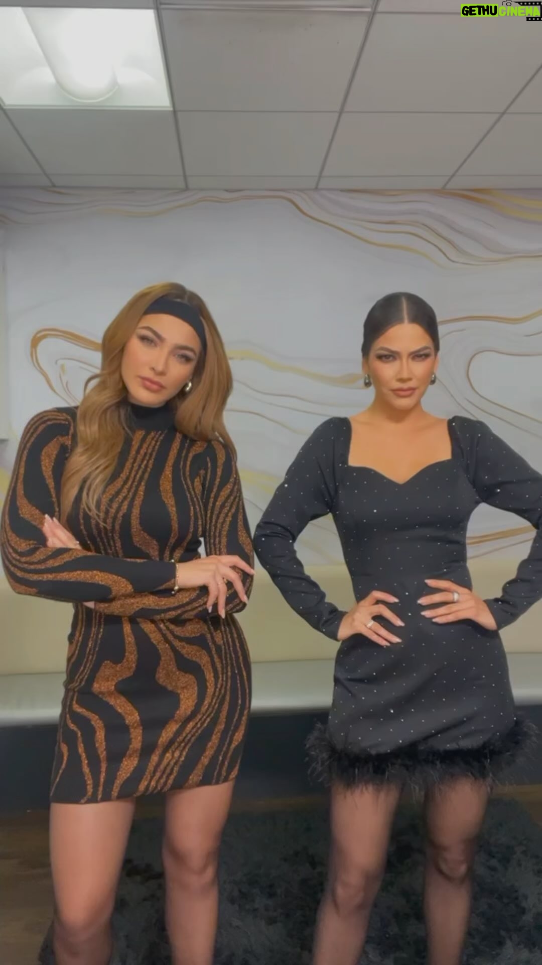 Ana Patricia Gámez Instagram - Esas amigas que se entienden con una sola mirada 🥲🤣 @anapatriciatv 🫂 @enamorandonosusa 📺