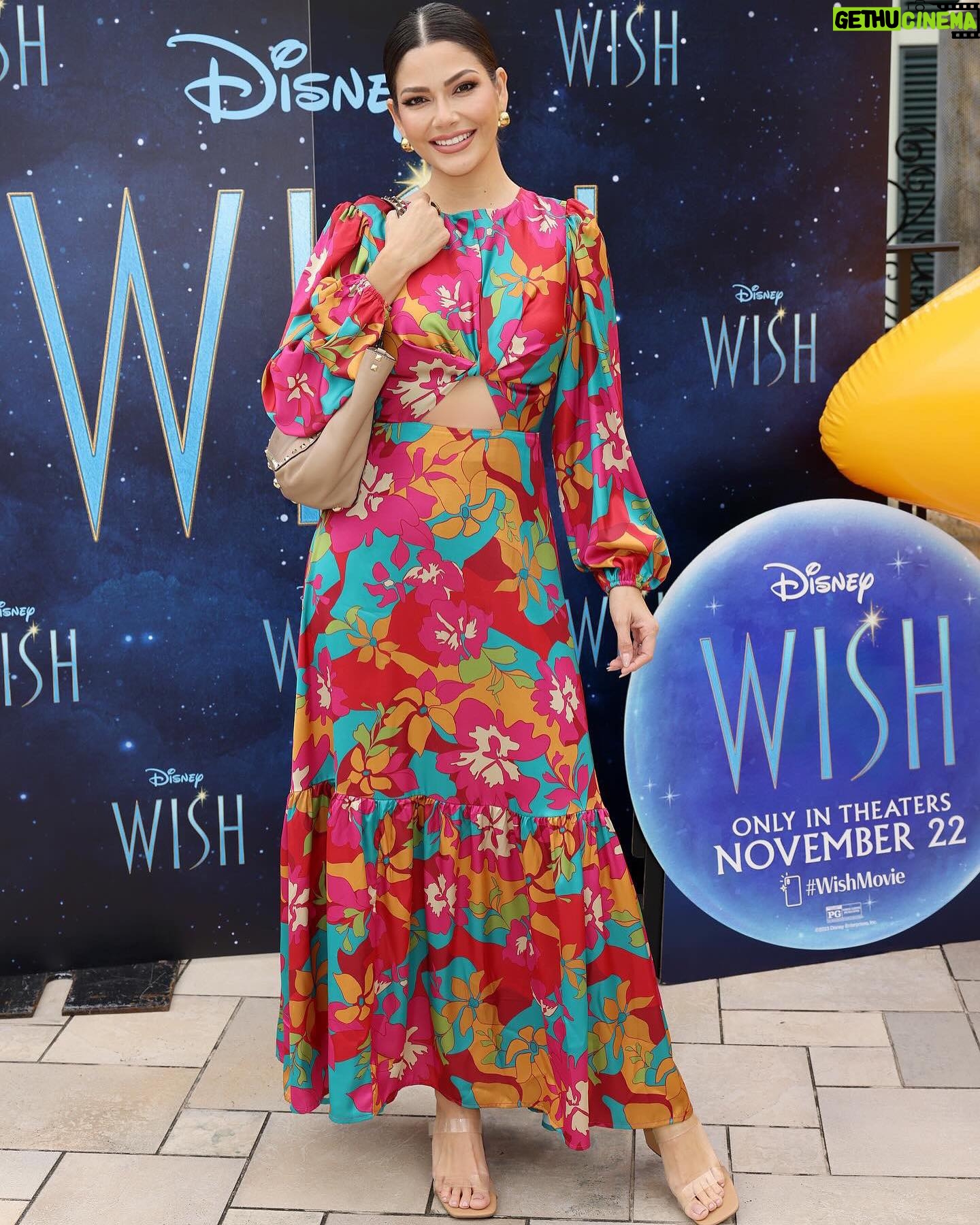 Ana Patricia Gámez Instagram - Si pudieras pedir un deseo y tener la certeza que se te va a cumplir cuál sería? 🌟 Gracias por esta bella película y el gran mensaje! @DisneyWishMovie #WISH @HM_Comms En cines el 22 de noviembre 📸 @AltaImages