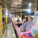 Ana Patricia Gámez Instagram – Fuimos a la plaza y subimos a mi Mamá a un juego mecánico 🐛 ella sentía que estaba en una Montaña Rusa muy pegrilosa 🎢🤣😂