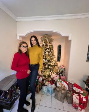 Ana Patricia Gámez Instagram - Mi muy Feliz Navidad con los que más amo en mi Sonora 🌵🎄🥰
