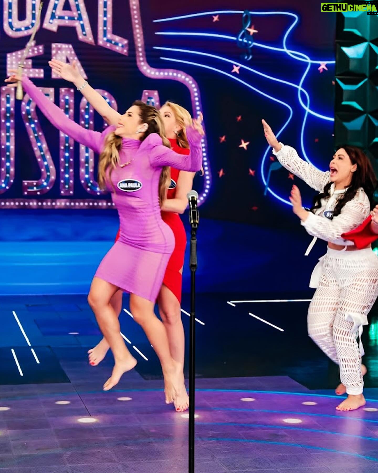 Ana Paula Minerato Instagram - Hoje teve euuuu no @pgmsilviosantos 💜