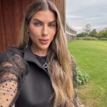 Ana Paula Minerato Instagram - #weekend 🧡