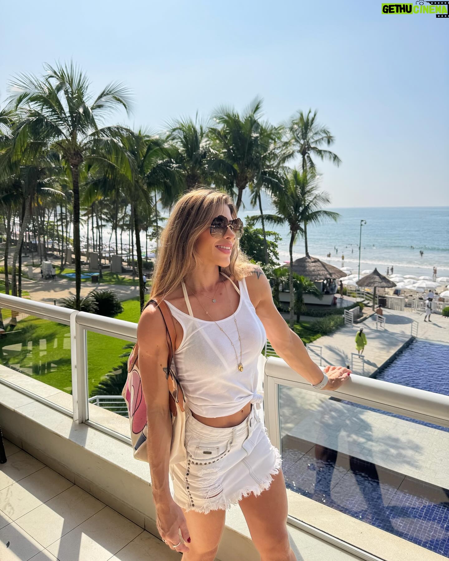 Ana Paula Minerato Instagram - ❤️ Perfect weekend ❤️ @hoteljequitimar ☀️🌈🌴