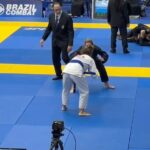 Ana Paula Minerato Instagram - Mais um campeonato 🥋💙 @cbjjoficial 🇧🇷 Desta vez o #Brasileiro conquistei a medalha de bronze 🥉claro que sempre iremos lutar pelo ouro, mas saio de cabeça erguida pois sei que Lutei e fiz oq pude o nível estava muito alto e qualquer uma poderia ter sido campeã pq todas estavam muito bem preparadas! Sei o quanto me dediquei e abdiquei de tantas coisas pra estar ali , estou com o menisco rompido e fiquei 15 dias fora dos treinos tive 7 dias pra correr atrás do prejuízo e montar um novo jogo que não expusesse meu joelho, então trabalhamos em cima disso pq NÃO COMPETIR , nunca foi uma opção ! Então me anestesiei e fui , com o joelho deu tudo certo, mas jiu-jítsu é detalhe e tem muitos detalhes que ainda tenho que ajustar, independente do resultado amanhã estarei de volta aos treinos pra buscar minha melhor versão e entregar a melhor performance Aos campeões deixo meus parabéns pq o baguiu é doído demais !!! Agradeço aos meus mestres @gustavoalmeidajj @ernaniii_ e as minhas parceiras de treino por tudo que estamos construindo ❤️ @almeidajjcasaverde orgulho demais de fazer parte deste time 🥋💪🏻🙏🏻 #Oss