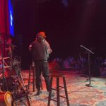 Ana Tijoux Instagram - Cosas que pasan . @wyclefjean @john_forte en nyc Gracias @actionlabny por este hermosa invitación, me siento profundamente agradecida de haber recibido este año el fellowship desde la fundación de Harry Belafonte. Me tomó este reconocimiento con profunda responsabilidad y con más ganas que nunca de seguir aprendiendo y profundizando el sentido de la música y las artes. La colectividad sigue siendo y será clave en la organización en tiempos de crisis humanitaria. AM❤️R Y CONVICCIÓN. Me voy a casa llena de bellas tareas que cumplir. « LA MÚSICA ES UNA PODEROSA HERRAMIENTA PARA EL CAMBIO SOCIAL » Harry Belafonte 🤲🏽🕊️🖤🍉