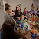 Ana Valeria Becerril Instagram - Últimamente…🌿🪻💚🐺💜 1. Me encontré vagando por los canales, 2. Bailando a todo volumen. 3. Encontré una manada de cuidados, 4. Que celebra todos sus triunfos. 5. Qué pinche bonito todo, caray…