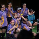 Ana Valeria Becerril Instagram - ¡Lobas regresa! 💜🐺⚽️ Corta temporada del 1 al 30 de diciembre. ¡Para que se pongan las pilas! Vie, Sab y Dom en el Foro Lucerna @teatromilan_forolucerna ¡Boletos ya a la venta! @lobasmx @prosperomx