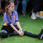 Ana Valeria Becerril Instagram - ¡Lobas regresa! 💜🐺⚽️ Corta temporada del 1 al 30 de diciembre. ¡Para que se pongan las pilas! Vie, Sab y Dom en el Foro Lucerna @teatromilan_forolucerna ¡Boletos ya a la venta! @lobasmx @prosperomx
