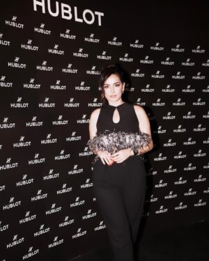 Ana de la Reguera Instagram - La pura elegancia 🖤😎🖤
Gracias @hublotmx #hublot por hacerme parte de este lanzamiento.