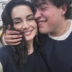 Ana de la Reguera Instagram - Les presento a mi nuevo Novio, porque No vió! 😂@alexisojitosdehuevo te amo mi amor. #poliamor #loveisblind