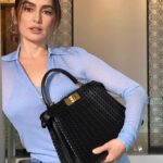 Ana de la Reguera Instagram - Este otoño solo quiero @fendi #FendiFW23 y #fendipeekaboo @mrkimjones​ @silviaventurinifendi​ @delfinadelettrez