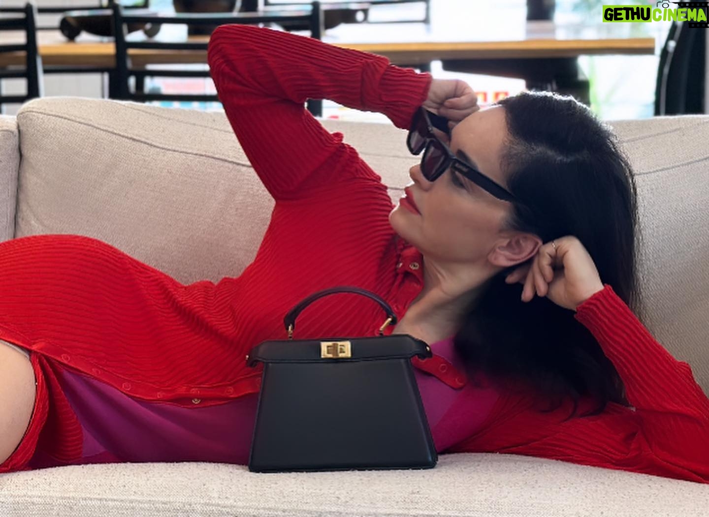 Ana de la Reguera Instagram - Celebramos un ícono, @fendi.peekaboo ❤️