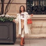 Anastasia Russo Instagram - Winter vibes with @kseniamooon 📸 and @olga.lebedinskaya 💋 wearing @bosanovaoficial shoes and bag, and @funfun_official coat 🤍
