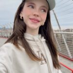 Anastasia Russo Instagram - dancing in my @neweraeurope outfit ✨