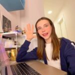 Anastasia Russo Instagram - best discover ever! 👏🏼 #LevelUpYourAcademia, #QuillBotPartner.