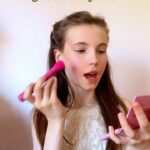 Anastasia Russo Instagram - YOU ARE BEAUTIFUL! Girls and boys included 🤎🧸