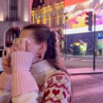 Anastasia Russo Instagram - London has quickly become one of my fav cities this year 🇬🇧 here’s my last photo dump: 1- oh look a London bus! AGAIN (I know I’m basic sorry 🙃🚌) 2- me and Paddington if front of the London Eye 🧸 3- the Big Ben HAD to be here 4- I took so many Polaroid photos 🥹 5- SoHo is my favorite neighborhood in London for sure 6- the Underground here is a little bit too aesthetic 👏🏼 7- cute pic ✨ 8- I went to the @harrypottershop 🐍 and it was just wayyyyy too cool! 9- THE VIEW 🤭 10- @lucamusicuk gave the best concert in Covent Garden and I loved it! ❤️