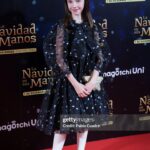 Anastasia Russo Instagram - Little sum up of my latest premieres because they have been AMAZING! 🥹✨ 1- look at this outfit for the premire of “Los Farad” by @primevideoes 2- little video because WOW 3- @miguel.g.herran smiled at me and I almost fainted 4- Premire of “OCHO APELLIDOS MARROQUIS 5- I LOVE doing interviews! 6- love them even more @carlotabmendo @nanobmendo 7- Premiere of the new Hunger Games movie and I dressed up as Lucy Gray 🥺💘 8- this brownies were DELICIOUS! 9- amazing movie premiere of “La Caja de Arena” which discusses important topics such as bullying! 10- And lastly the movie premiere of “La Navidad en sus Manos” 💥🎄❤️