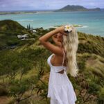 Andréane Chamberland Instagram – look me in the eyes 🌺
#hawaii #hawai #hawaiisbestphotos #hawaiilife #whitedress #whitedresses