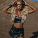 Andréane Chamberland Instagram - Get your @monsterenergy dose today 🤤🖤💚🖤💚