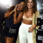 Andréia Horta Instagram - Essa semana teve festa forte de aniversário de 25 anos da @globofilmes e do @canalbrasil canal que me deu voz, confiou no que penso e acredito onde desde 2018 apresento o País do Cinema, esse programa que tanto nos ensina escutando os realizadores do nosso cinema. Canal Brasil é casa do Cinema Brasileiro. Amo aquelas pessoas! Uma maravilha de festa onde encontramos nossos parceiros dessa vida!!! E ontem meu grande amor @jardsmacale fez um show phoda de seu novo disco! Macalé e sua paixão em cena sempre me acendem o fogo glorioso!!! Tudo isso no melhor lugar @circovoador ❤️‍🔥