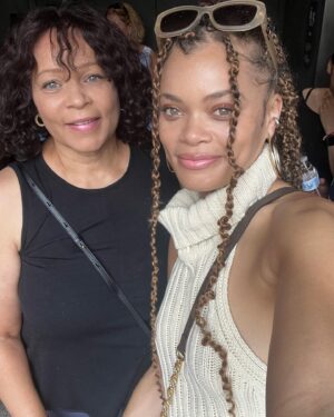 Andra Day Instagram - Mommy u are my heart forever… there aren’t enough words. My biggest blessing. That’s her beautiful voice reading scripture on Thank You God. She’s incredibly shy so it meant so much 🥰 Thank you and Joyous Mothers Day to all the mothers, mother figures, motha’s, nurturers, leaders 💕🙏🏽 we love you. Prayers and love to everyone whose mothers are at rest and with us in spirit. 🙏🏽💜