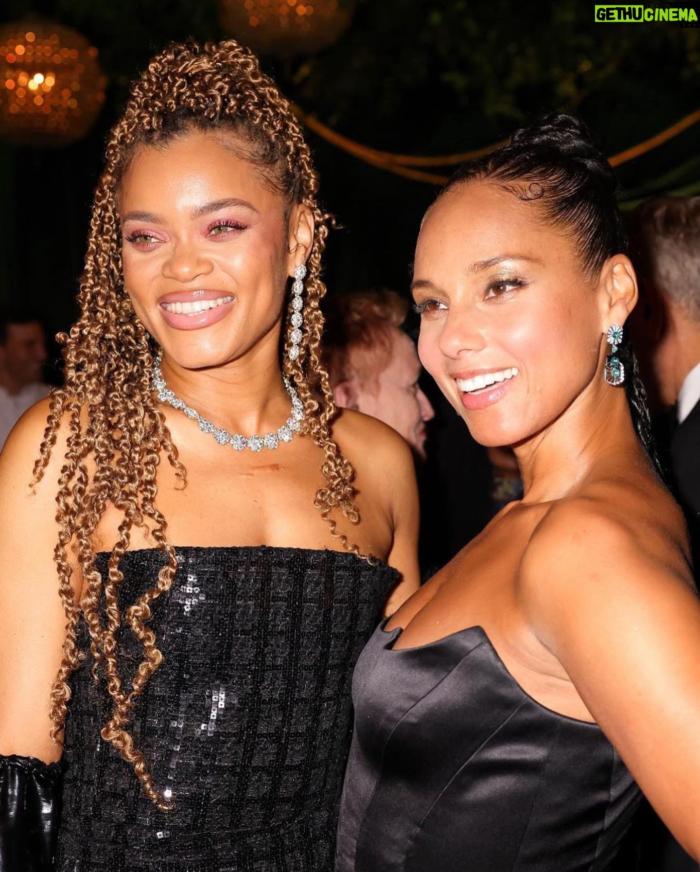 Andra Day Instagram - Thank you! Many blessings to George & Amal, @clooneyfoundationforjustice #TheAlbies & the honorees Dr. Mukwege, Niloofsr Hamedi, Elahe Mohammadi, Truth Hounds, Thai Lawyers for Human Rights and Syrian Center for Media & Freedom of Expression for your sacrifice and dedication to create a world where human rights are defined and protected 💚🙏🏽 “Whenever you conceptualize social justice struggles, you will always defeat your own purposes if you cannot imagine the people around whom you are struggling as equal partners.” - Angela Davis