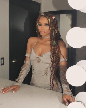 Andra Day Instagram - Hear me sing “Probably” on @jimmykimmellive now! And stream the album out everywhere now!! Thank You Lord always 🙏🏽🙌🏽✨🥹