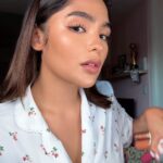 Andrea Brillantes Instagram - Loving this new blush combo! 🌅😍🥰 Using @luckybeautyinc 💖🧡💛