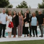 Andrea Duro Instagram – 1 week ago 💥

La semana pasada la liamos un poquito y juntamos a todos nuestros amigos más cercanos y familiares para enseñarles nuestro nuevo hogar y celebrar 💃🏻💃🏻

Tengo que reconocer que me estoy aficionando a esta clase de fiestas, porque me hace feliz ver a tanta gente que quiero disfrutar y pasarlo bien. Da igual cuál sea el motivo. 

Ver que a lo largo de los años mi familia sigue junta y que conservo tantos y tan buenos amigos, me hace sentir muy afortunada. 

Pero es que todos los amigos y familia de A, me han acogido con los brazos abiertos… y al revés. 
Y así, hemos creado un ambiente increíble con todos ellos, de los que disfrutamos siempre. 
Como mola @alegalan96 💛

Había muchísima más gente de la que sale en la fotos, pero no podía poner de todos😅 cosas de Insta. 

Por último pero no menos importante , gracias a @yatengoplan por ayudarnos con toda la organización del fiestón, que no faltase detalle y que todo saliese de maravilla. Sois unos cracks ❤️

Por muchísimas más 🎉🎉

📸 @joshdevotto ( mi fotógrafo de confianza para fiestas, el mejor 🙌🏼 )