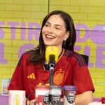 Andrea Duro Instagram – Recordatorio de que este domingo sale el programa con @andreaduro en Youtube, Spotify, Apple Podcasts y demás plataformas de audio. En Youtube la misa de las 13:00 como siempre pero en audio ya sale desde las 00:00, para las más trasnochadoras 🌚 Como ya es costumbre, estas fotos son para que nos llaméis guapas y nos contéis qué os parece el programa, besos