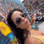 Andrea Luna Instagram - Comuna 13 mamiii 🇨🇴🇨🇴 Medellín bonito 🤩