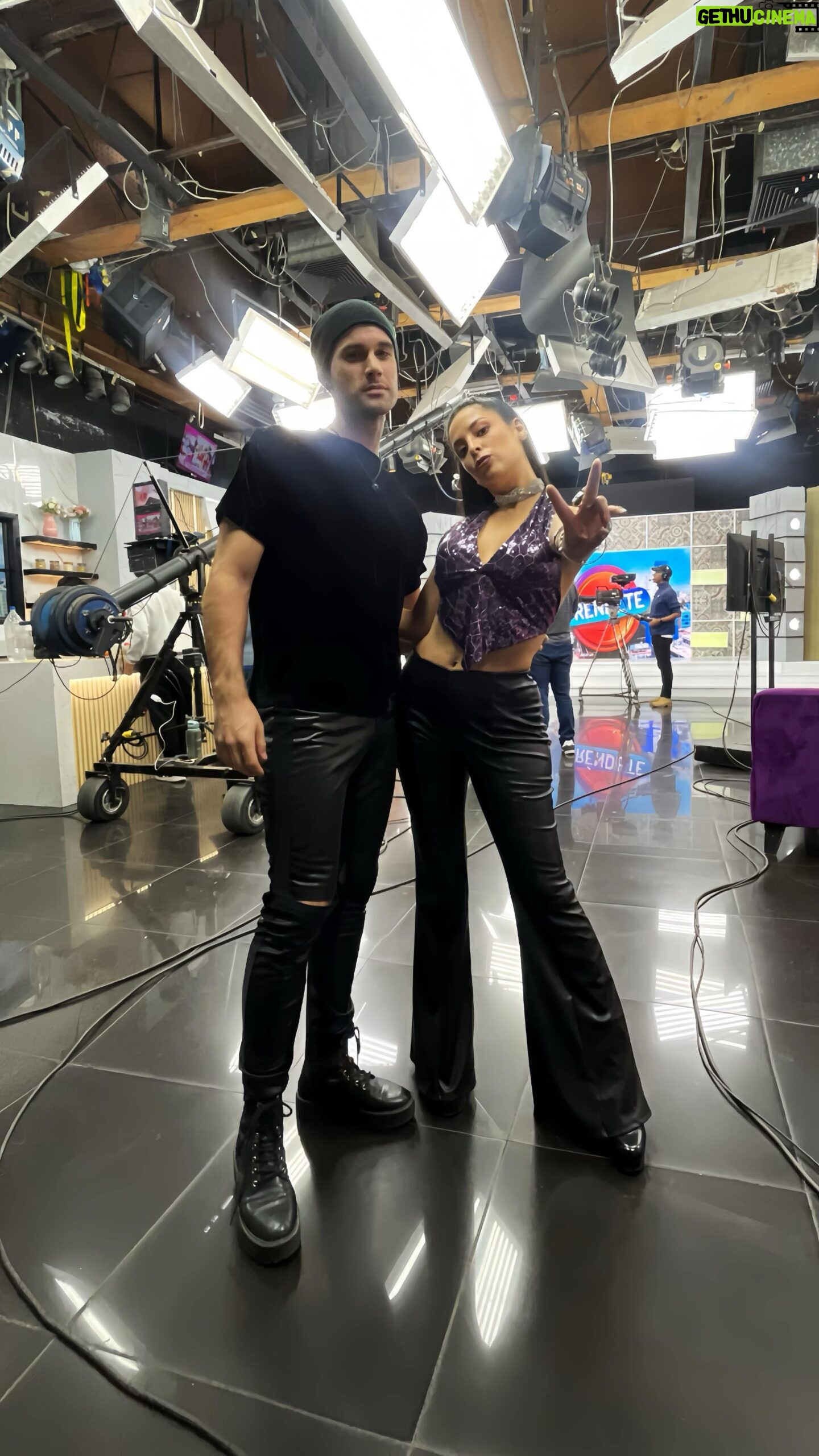 Andrea Luna Instagram - Hicimos el trend con @bastianstimman en @prendete_oficial ππ»ππ»ππ»β¨πΆπ₯π₯ gracias por su buena onda π @chrisdominguezof @latarazona @r_miranda28 @combinaciondelahabana #hm #mΓΊsica #trend
