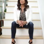 Andrea Navedo Instagram - The woman I’ve become is because of the woman I fought to be. Proud to be still standing! 💪🏼 📷 @zalo_castillo_headshots #powerfulwoman #qotd #andreanavedo #quotes #stillstanding #newyear