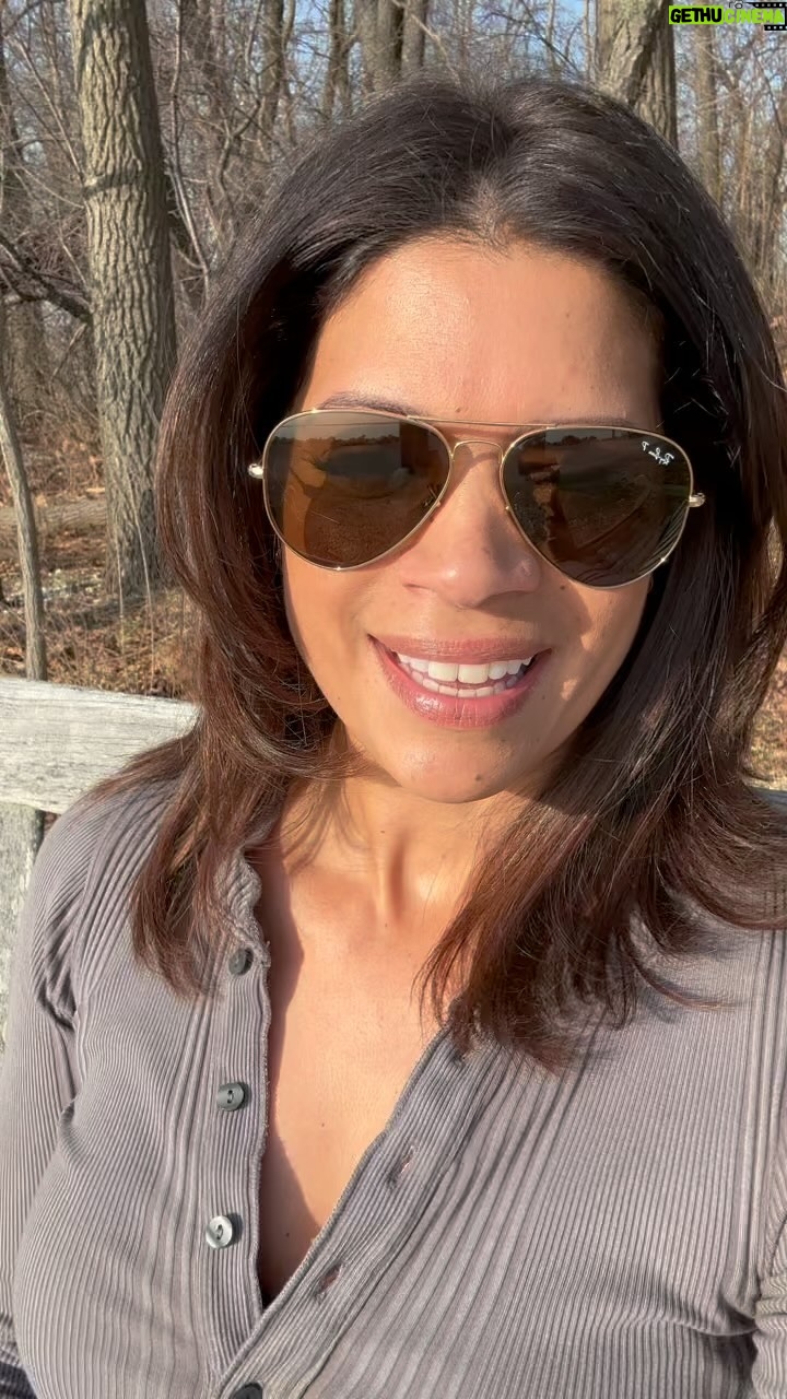 Andrea Navedo Instagram - Hey Ladies! Tomorrow is the Westchester Women’s Summit and I’m both nervous and excited!!!😆 Really looking forward to seeing all the beautiful ladies who’ve decided to show up to this incredible event and make themselves and their futures a priority. #womenempowerment 💪🏽🙌🏽🥰 See you then! @theeventdept