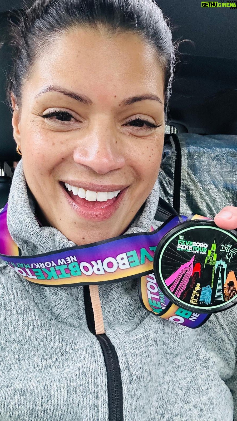 Andrea Navedo Instagram - Yesterday we took on a 40 mile bike ride through all the boroughs of NYC! π½π΄π½ββοΈ It was cold and rainy which made it so much harder. We were soaked to the bone by the end of it and exhausted but it felt so good to accomplish! Has anyone else done this before?! Share your experience! . . . . #nyc #biketouring #nycbikelife #fiveborobiketour #fiveboroughs #sundayfunday #family #friends #newyork #goodvibes #explore