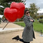 Andrea Rincón Instagram – El amor es sufrido, es benigno; el amor no tiene envidia, el amor no es jactancioso, no se envanece; no hace nada indebido, no busca lo suyo, no se irrita, no guarda rencor; no se goza de la injusticia, mas se goza de la verdad. Todo lo sufre, todo lo cree, todo lo espera, todo lo soporta. El amor nunca deja de ser. 
 Feliz San Valentin para todos. Y que viva el amor en todas sus formas. 💘