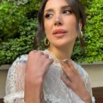 Andrea Rincón Instagram - Gracias @verolozanovl y Equipo por tan hermosa nota. Hermosos reconocimiento!! Los quiero!! 💙 @cortaxlozanofan @elnegroale1976 Blusa & Mini @blossomofficiel Aros, Pulsera & Anillos @fbs.ok_ Botas @ferrarocalzados Make up & Pelo @sochiherrera Styling @caromarafioti Video & Foto @chchcarisma Nails @citynailsba Todo lo puedo en Cristo que me fortalece. Filipenses 4:13 🙏🏾🥰💙
