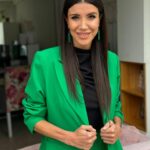 Andrea Rincón Instagram - Gracias @diquezotravez por componerme esta canción… y si, aunque no nos conocemos me leiste muy bien… ANDREA NO SABE MENTIR!!!! Gracias 🙏🏾❤️ me gusto mucho🤗 Y gracias a vos @meryfolgar por el MakeUp. Tu arte me sienta bien!!! Graciassss🥰🥰🥰