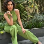 Andrea Torre Instagram – Cuando conduzco soy una y en pasillos soy otra (vayan a mi ultima foto jajaja)
🥻@hualingerie
#cuéntameloya #conduccion #jueves #mayo #andreatorre #ATH🍄
¿Cómo pinta su inicio de mes?