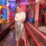 Andrea Torre Instagram - Un recap de lo que se vivió ayer 08/04/24 ✨ Eclipse Solar @cuentameloyaof ____ #ATH🍄 #andreatorre #actriz #eclipsesolar2024 #happy #feliz