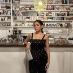 Andrea Torres Instagram - Australia, you will always be special ❤️ Swipe to see my # 1 essential for every trip! @flytpackph ❤️ Whether it’s wanting to post my activities real time, navigating my way around the city, browsing for new restaurants to try or updating myself with what’s going on back home.. It really helped maximize both work and leisure time here!