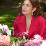 Andrea Torres Instagram - Did two things I’ve always wanted to try this morning ❤️ Watercolor painting and Perfumery! With the stunning garden of Milton Park Country House as background 🥰 PS still can’t stop getting a whiff of my very own Bushflowers Vanilla fragrance 🥰 #Bridgerton #BridgertonInBowral @bridgertonnetflix @netflixph