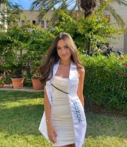 Andria Tayeh Instagram - LAUrevoir👋🏼🎓