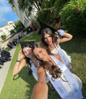 Andria Tayeh Instagram - LAUrevoir👋🏼🎓